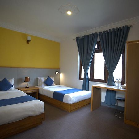 Gaurishankar Backpackers Hostel Pokhara Kültér fotó