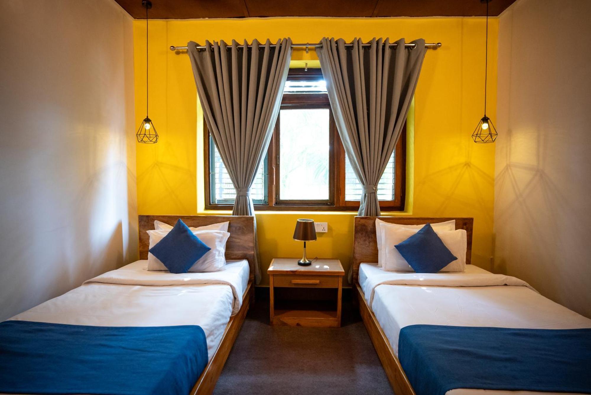 Gaurishankar Backpackers Hostel Pokhara Kültér fotó