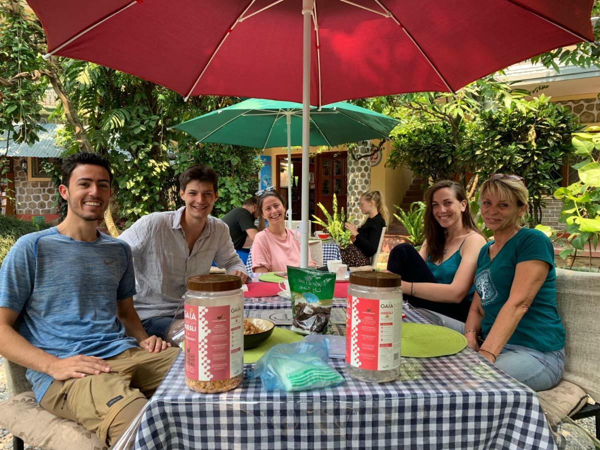 Gaurishankar Backpackers Hostel Pokhara Kültér fotó