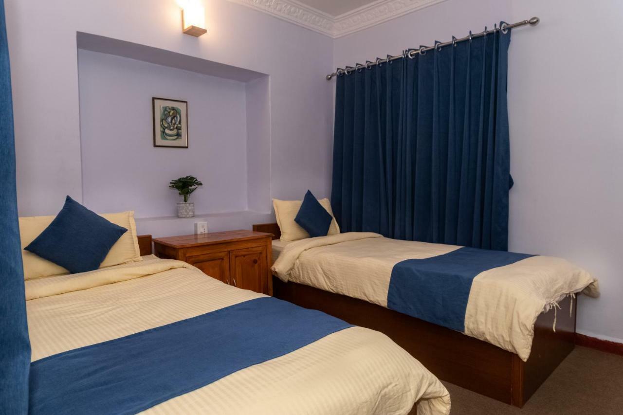 Gaurishankar Backpackers Hostel Pokhara Kültér fotó