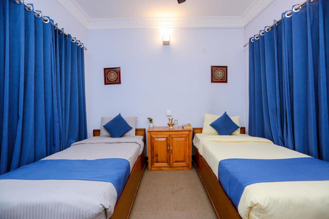 Gaurishankar Backpackers Hostel Pokhara Kültér fotó